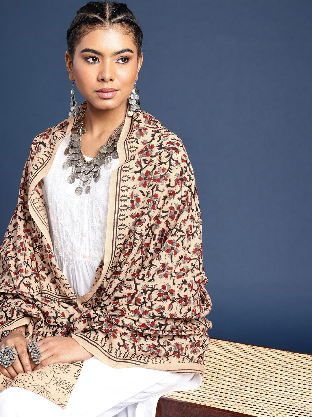 

Taavi Printed Kalamkari Dupatta, Beige