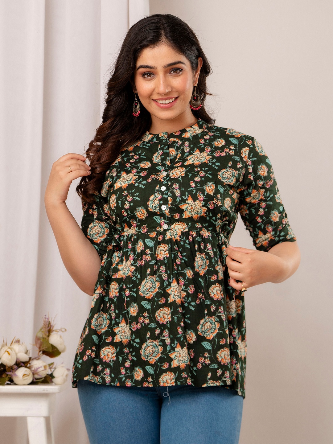 

MURLI KURTI Mandarin Collar Printed Tunic, Black