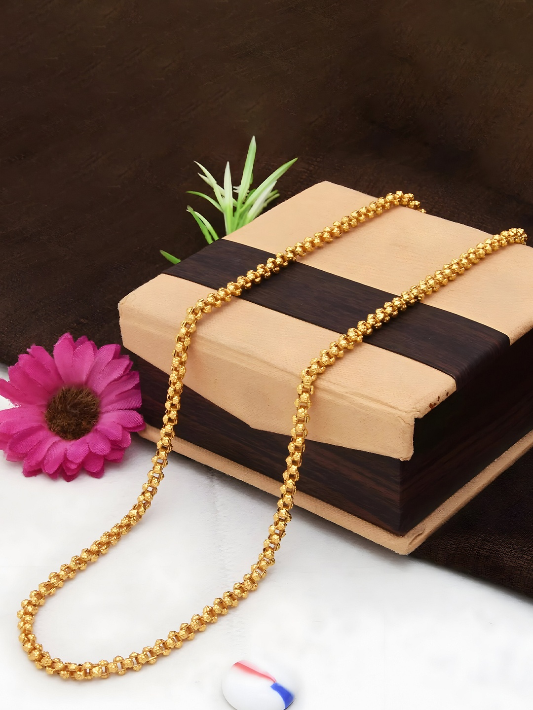

Minprice Brass Gold-Plated Handcrafted Chain