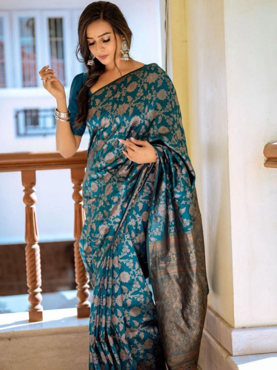

Wuxi Pure Silk Woven Design Banarasi Saree, Teal