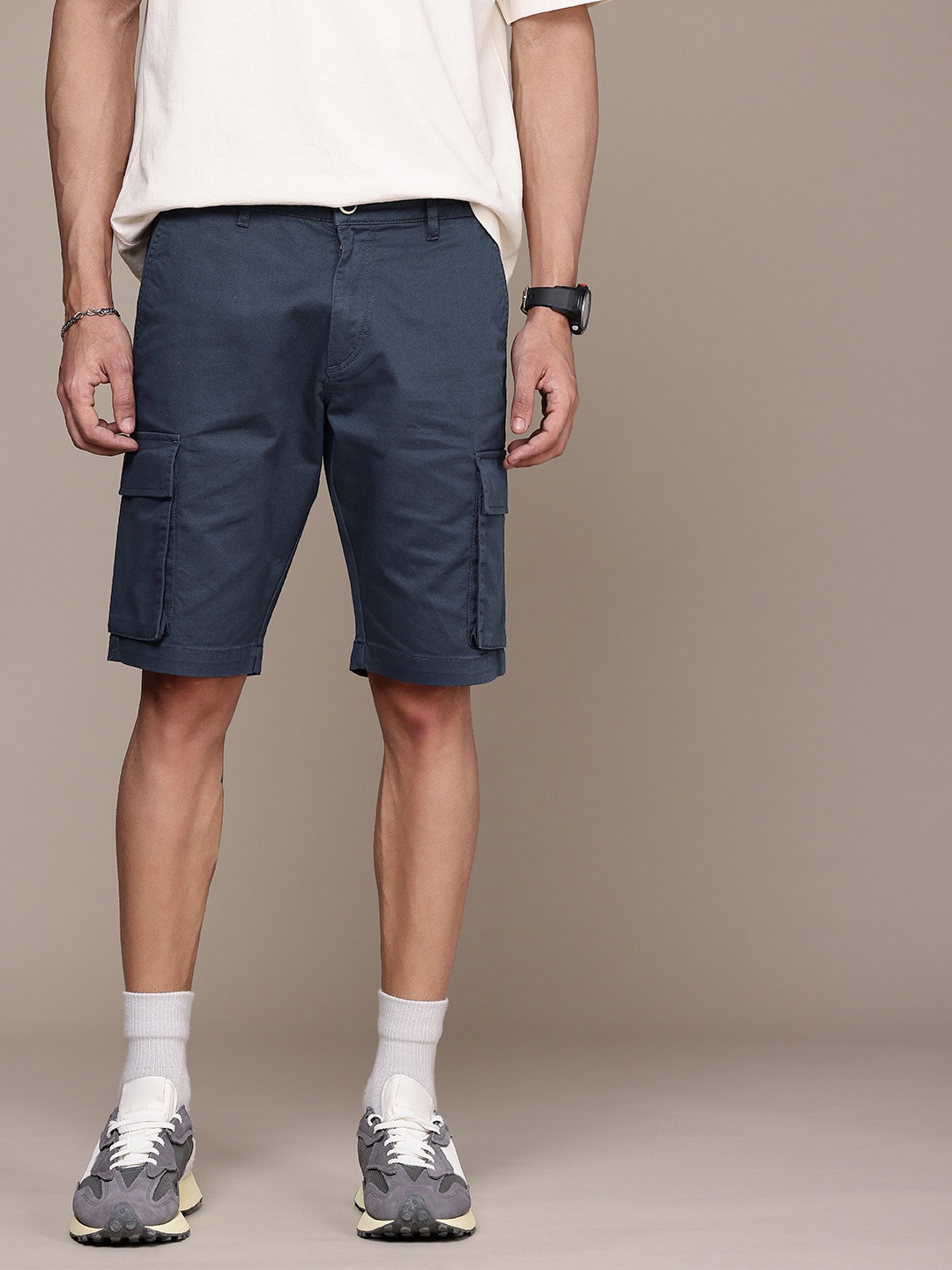 

The Roadster Life Co. Men Cargo Shorts, Navy blue