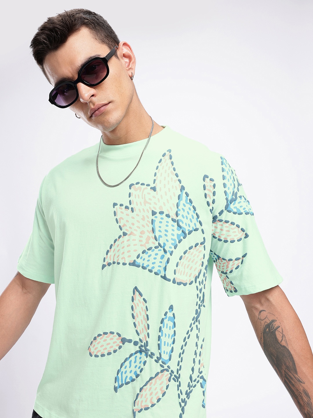 

glitchez Street Bloom Embossed Oversized T-shirt, Green