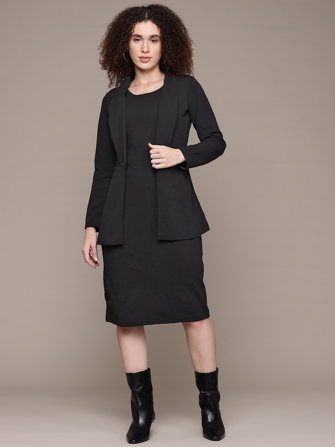 

Roadster Women Bodycon Midi Dress with Coat, Black