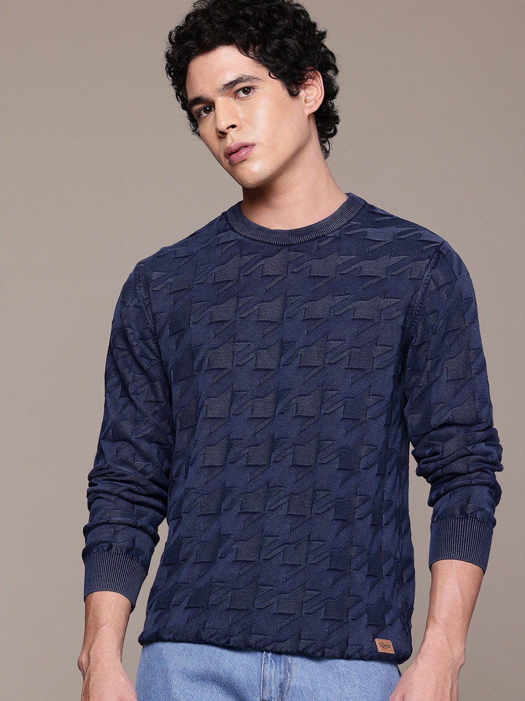 

The Roadster Lifestyle Co. Men Abstract Self Design Pure Cotton Pullover, Navy blue