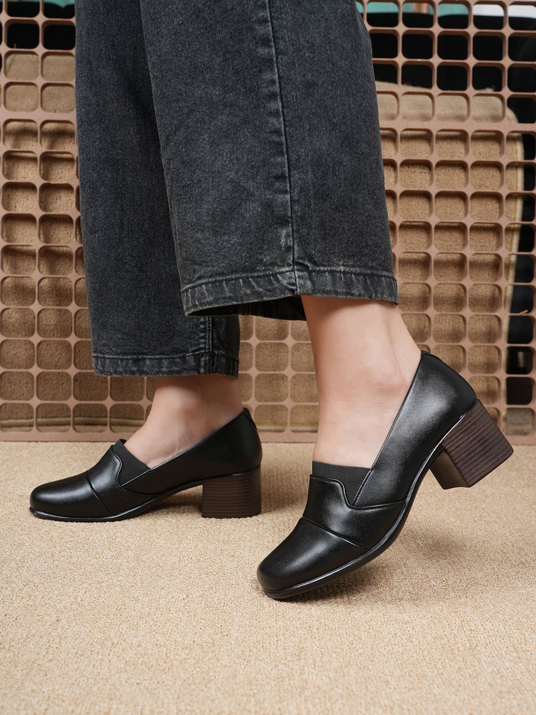 

Mast & Harbour Block Mules, Black