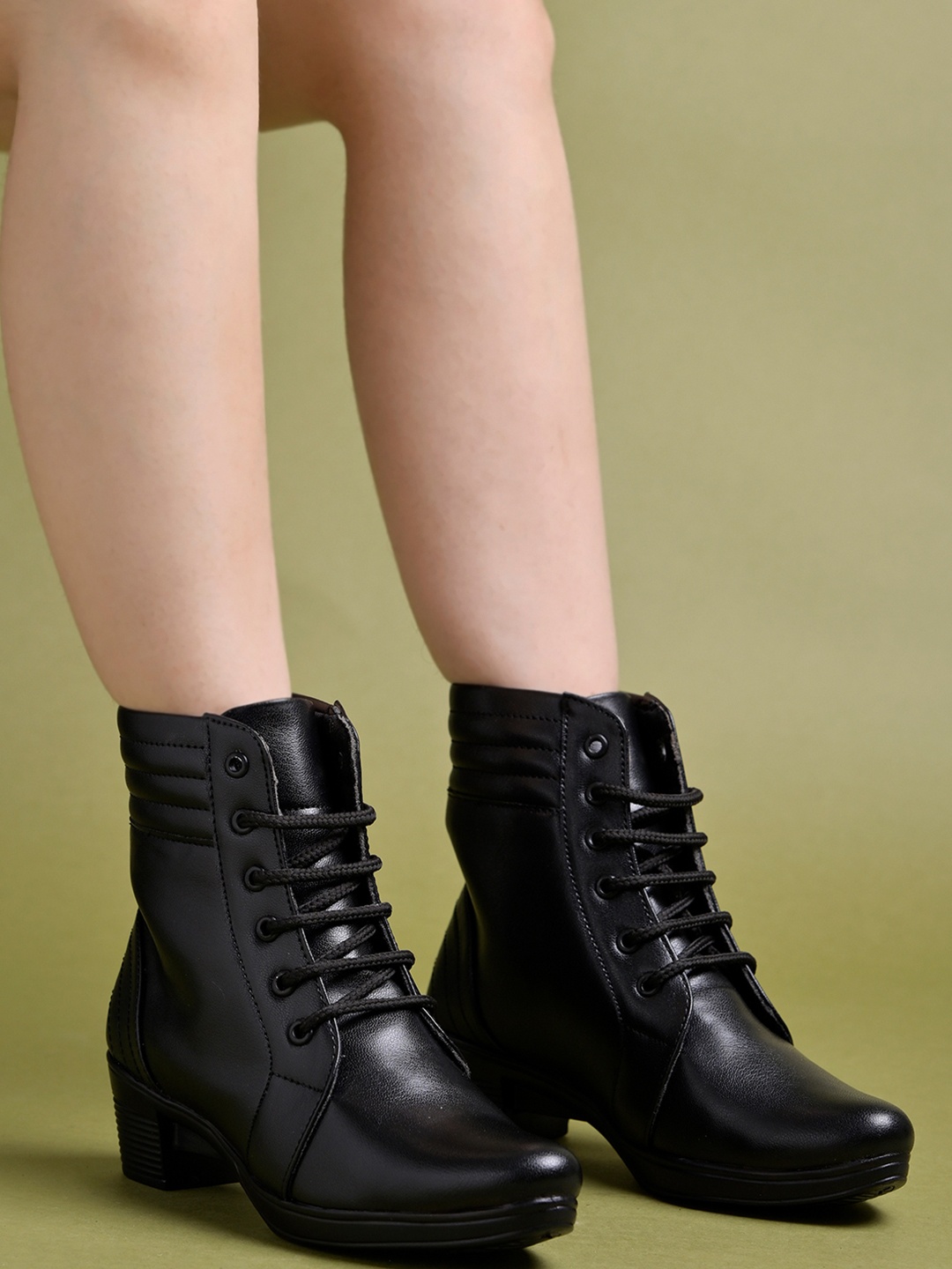 

Shoetopia Girls Heeled Lace-Up Boots, Black