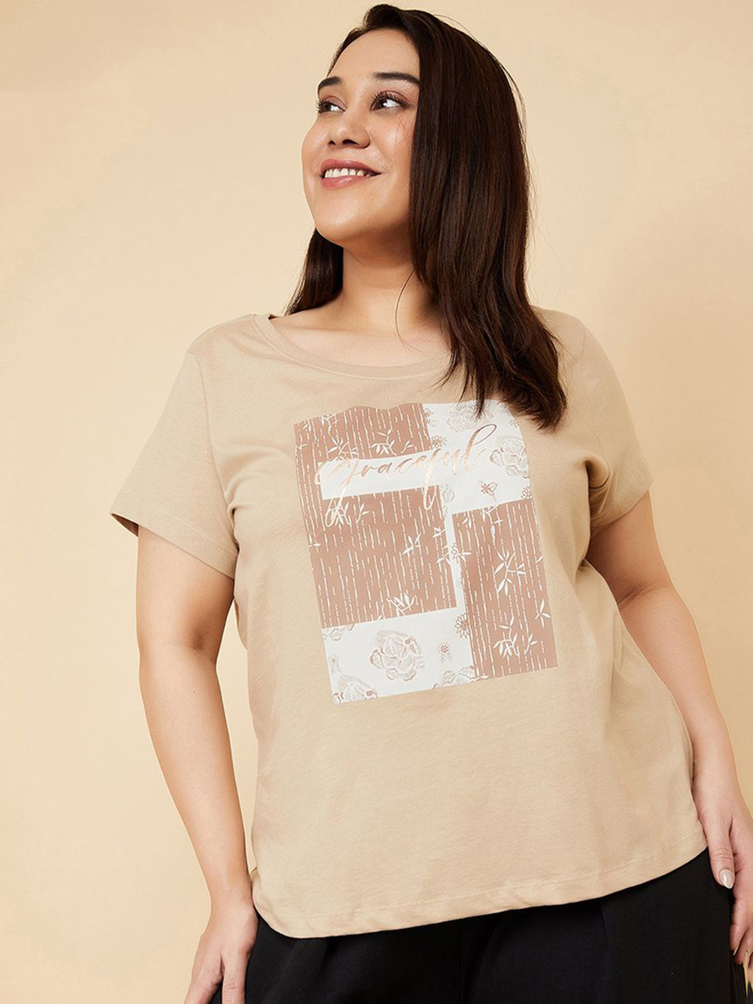 

max Women Typography Extended Sleeves T-shirt, Beige