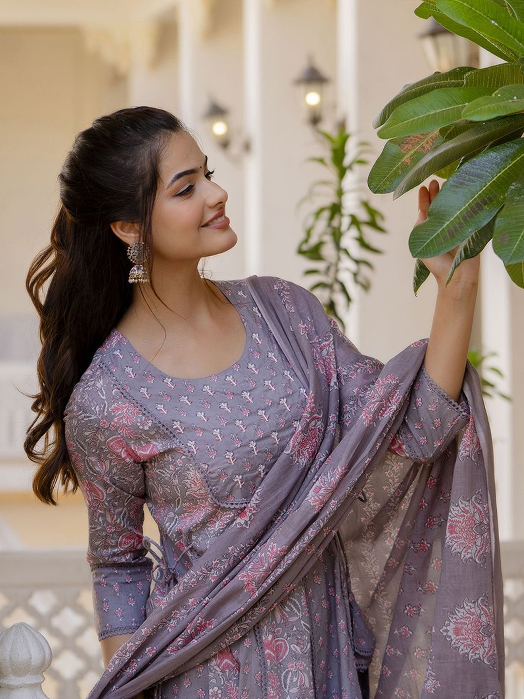 

EthniFlair Women Floral Printed Panelled Thread Work Pure Cotton Kurta with Trousers & With Dupatta, Purple
