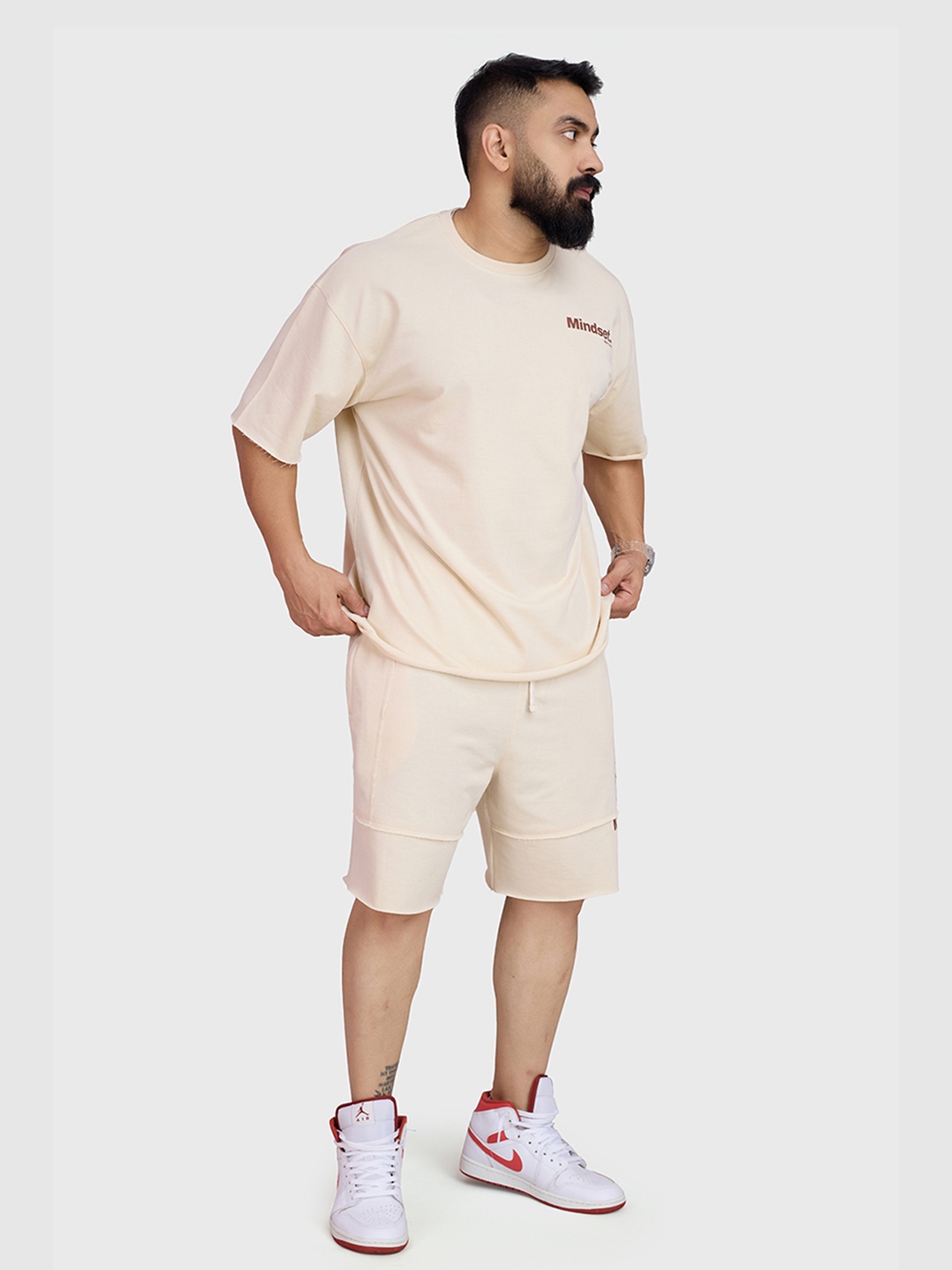 

FUAARK Men Loose Fit Low-Rise Rapid-Dry Training or Gym Sports Shorts, Beige