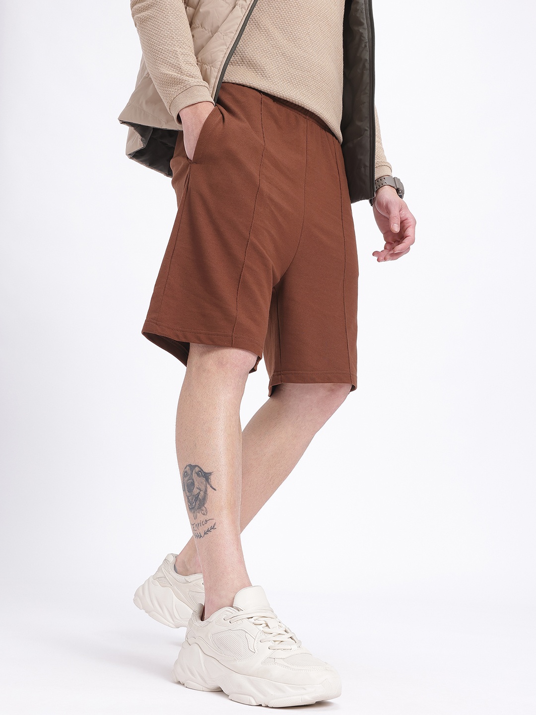 

glitchez Men Essentially Required Mid-Rise Regular Fit Knee Length Shorts, Brown