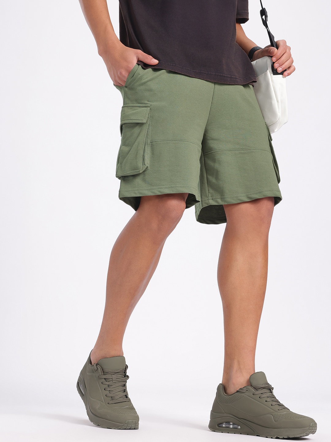 

glitchez Men Cargo Curiosity Street Utility Shorts, Olive