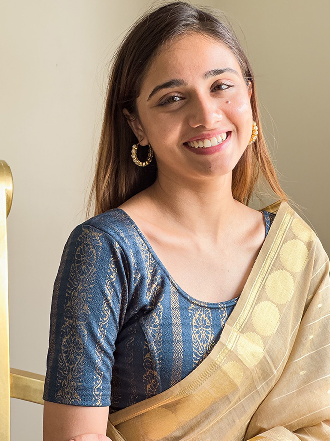

Bindigasm's Advi Printed Slip-On Saree Blouse, Teal