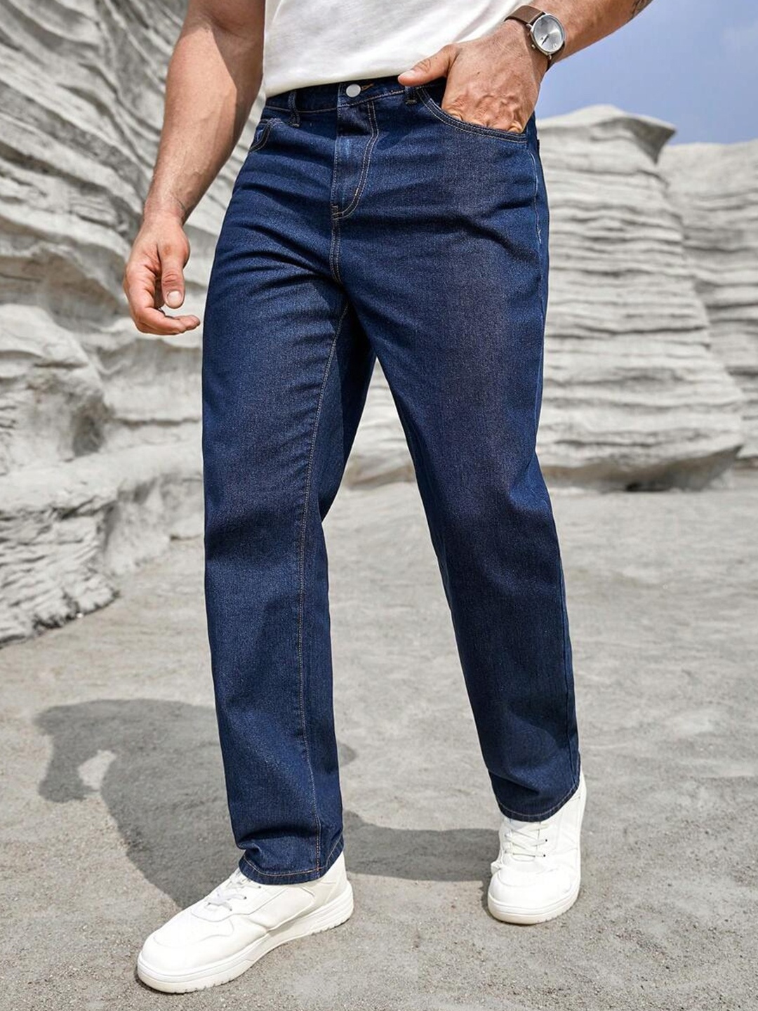 

DENIMLOOK Men Relaxed Fit Mid-Rise Stretchable Jeans, Blue