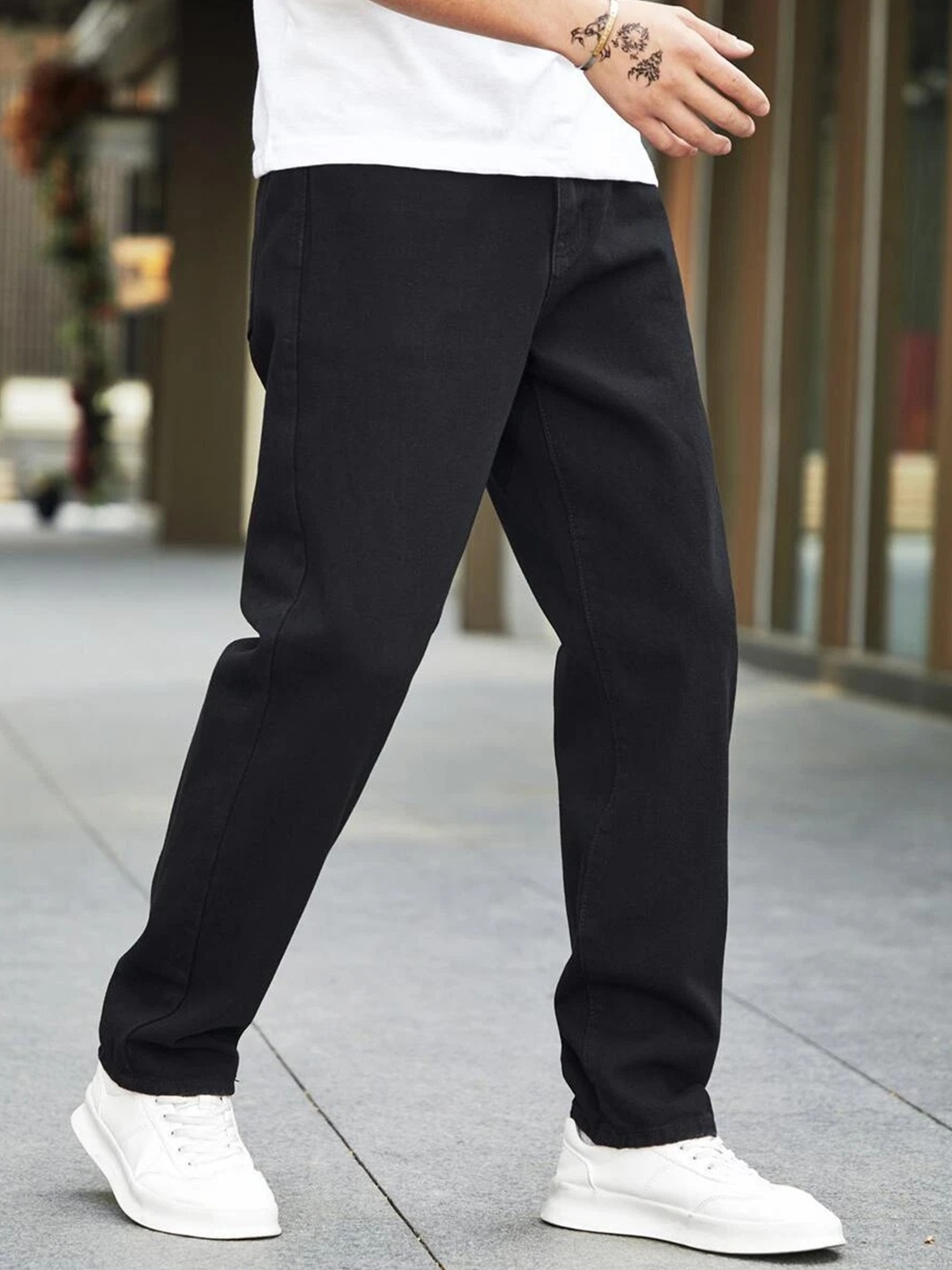 

DENIMLOOK Men Relaxed Fit Stretchable Jeans, Black