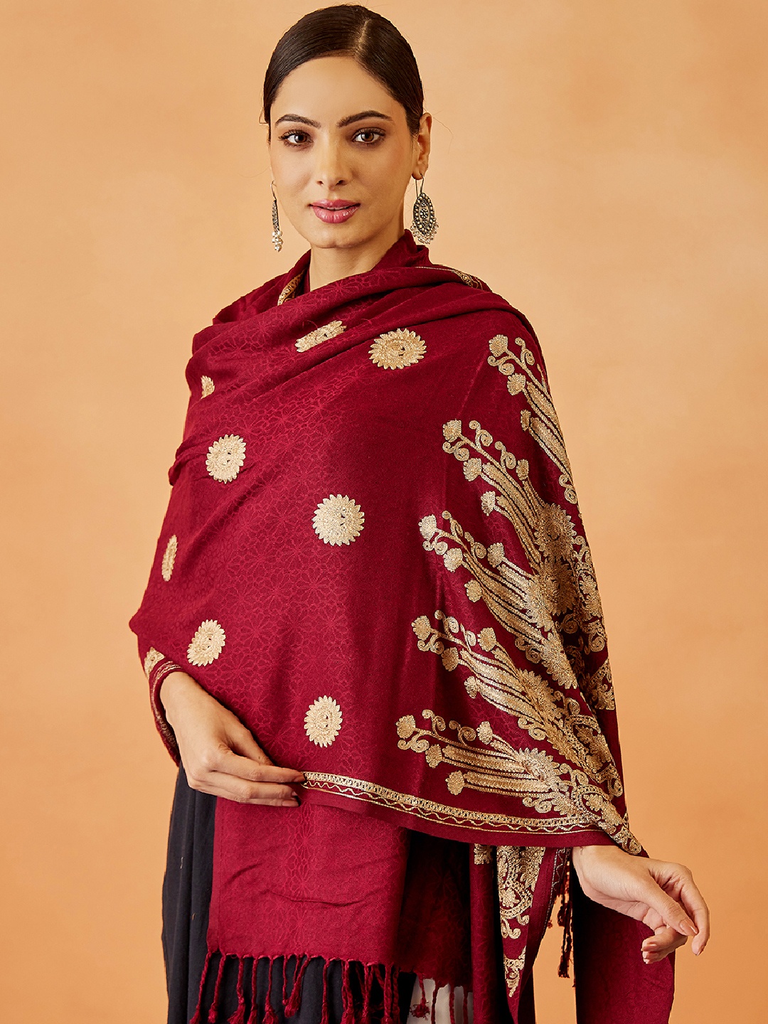 

Pashmoda Women Ethnic Motifs Embroidered Shawl, Burgundy