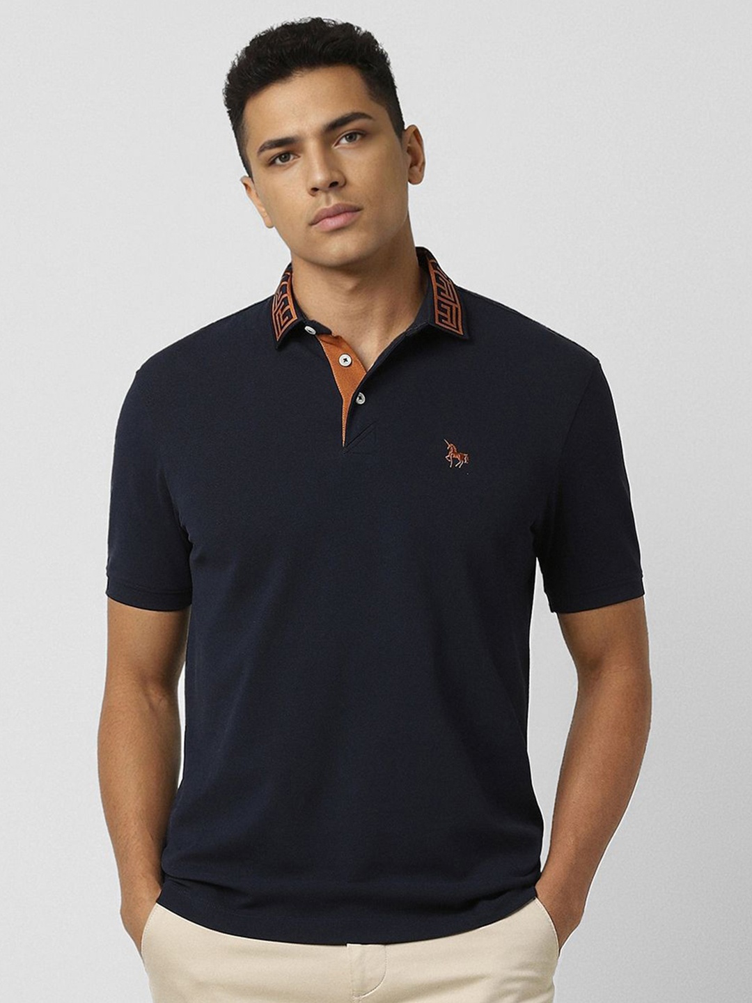 

Van Heusen Sport Men Polo Collar T-shirt, Navy blue