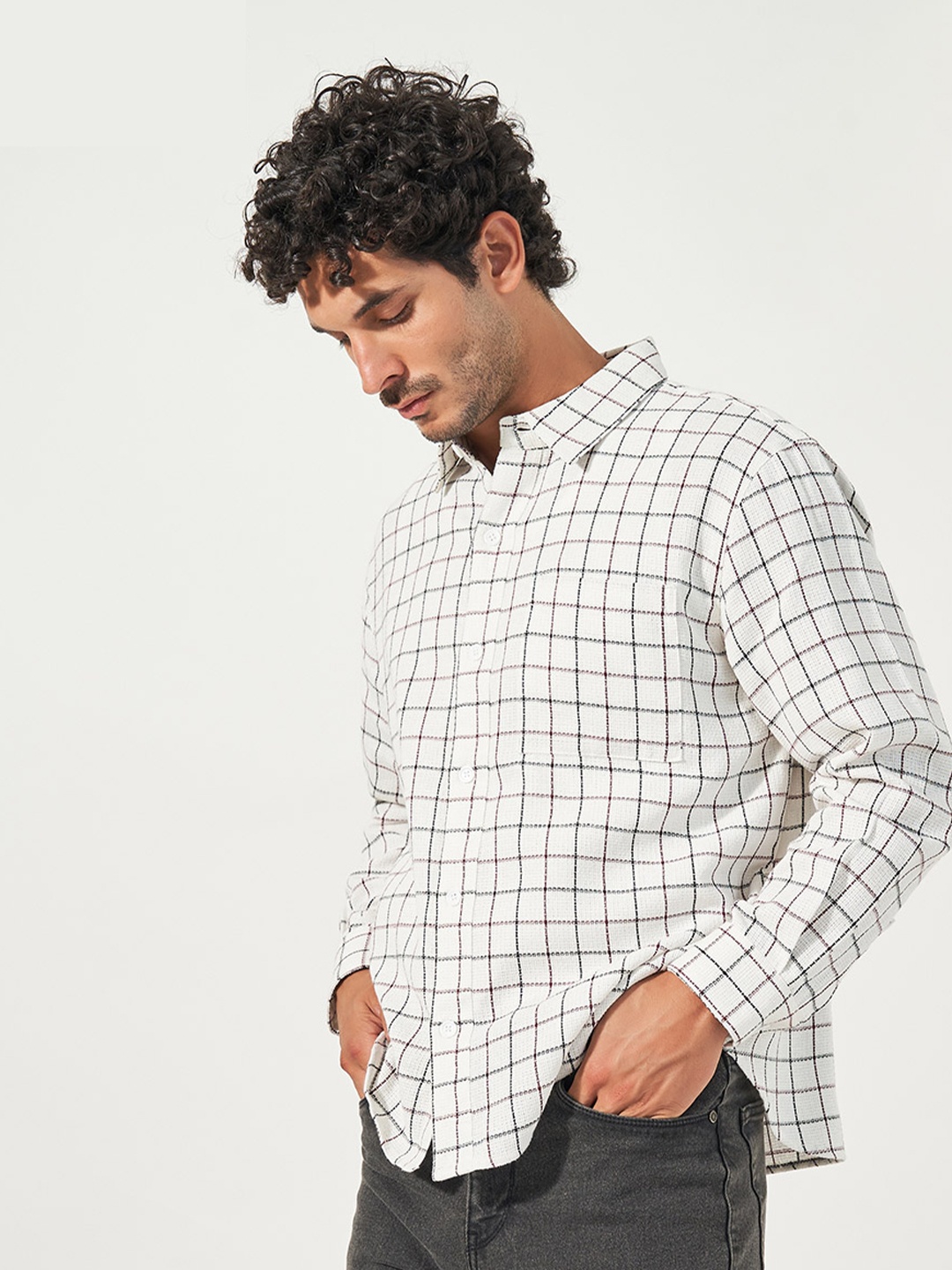 

Styli Men Checkered Relaxed Fit Shirt with Chest Pocket, White