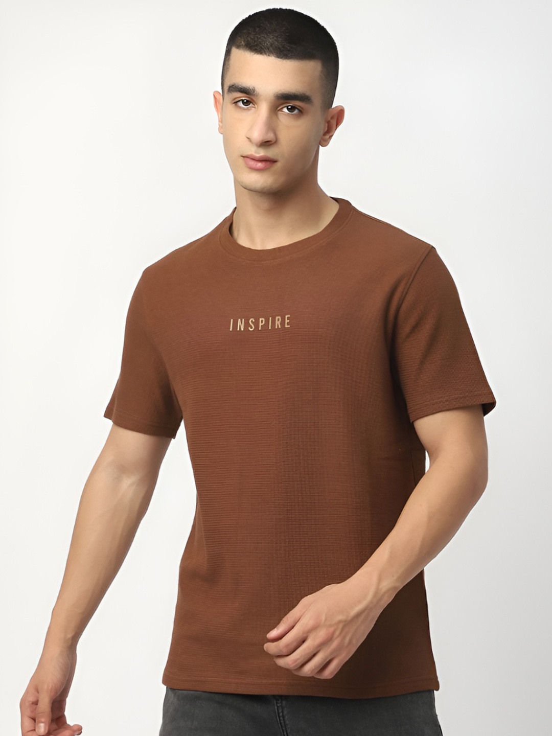 

R&B Men Typography Pockets T-shirt, Brown