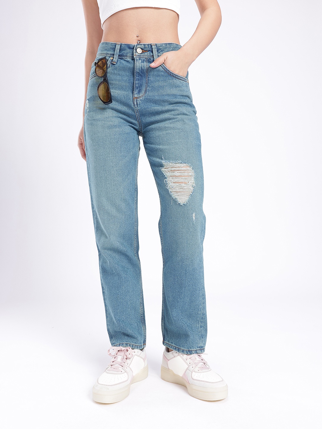 

glitchez Women Street Classic Straight Fit Highly Distressed Heavy Fade Jeans, Blue