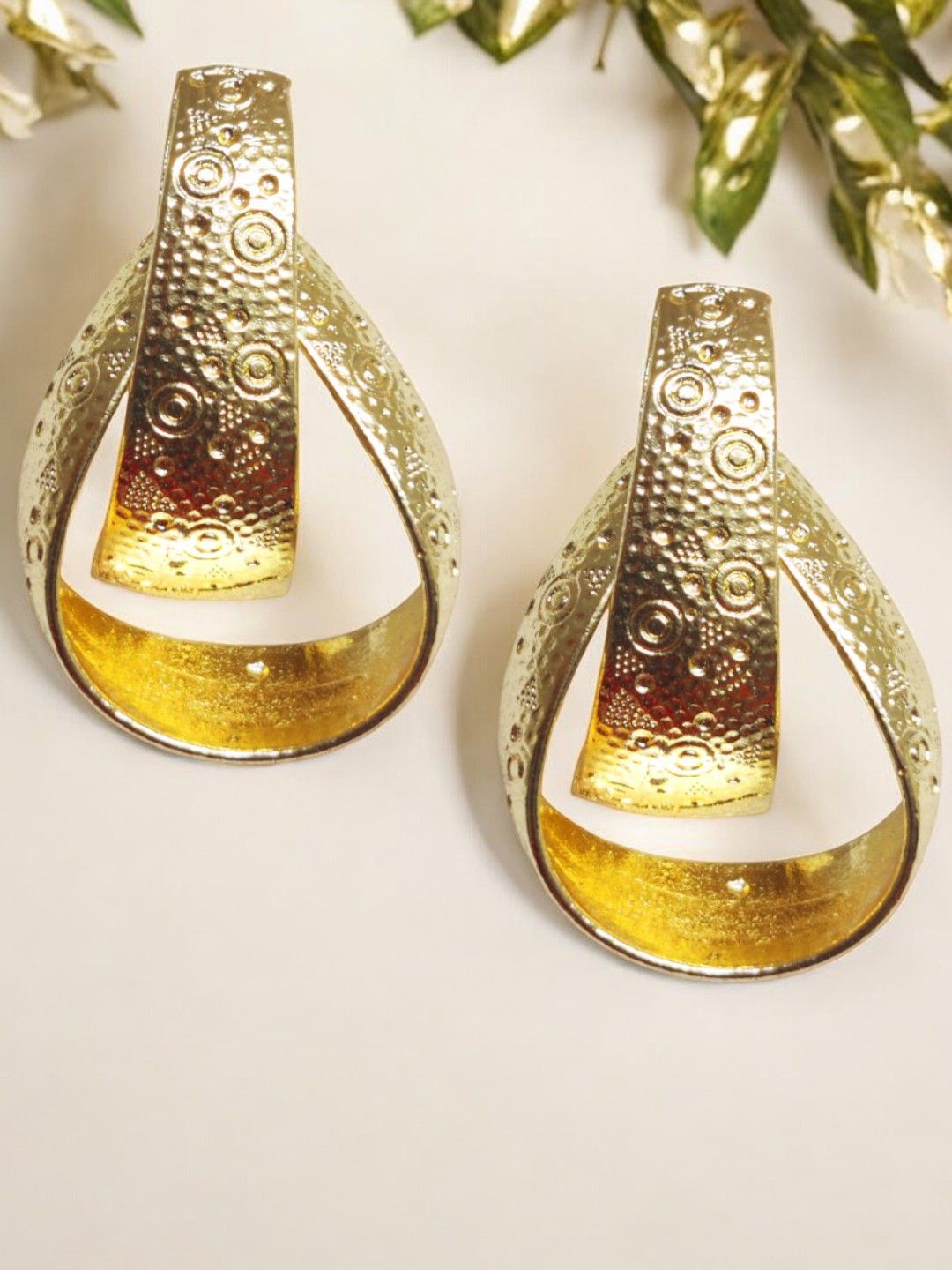 

DressBerry Teardrop Shaped Drop Earrings, Gold