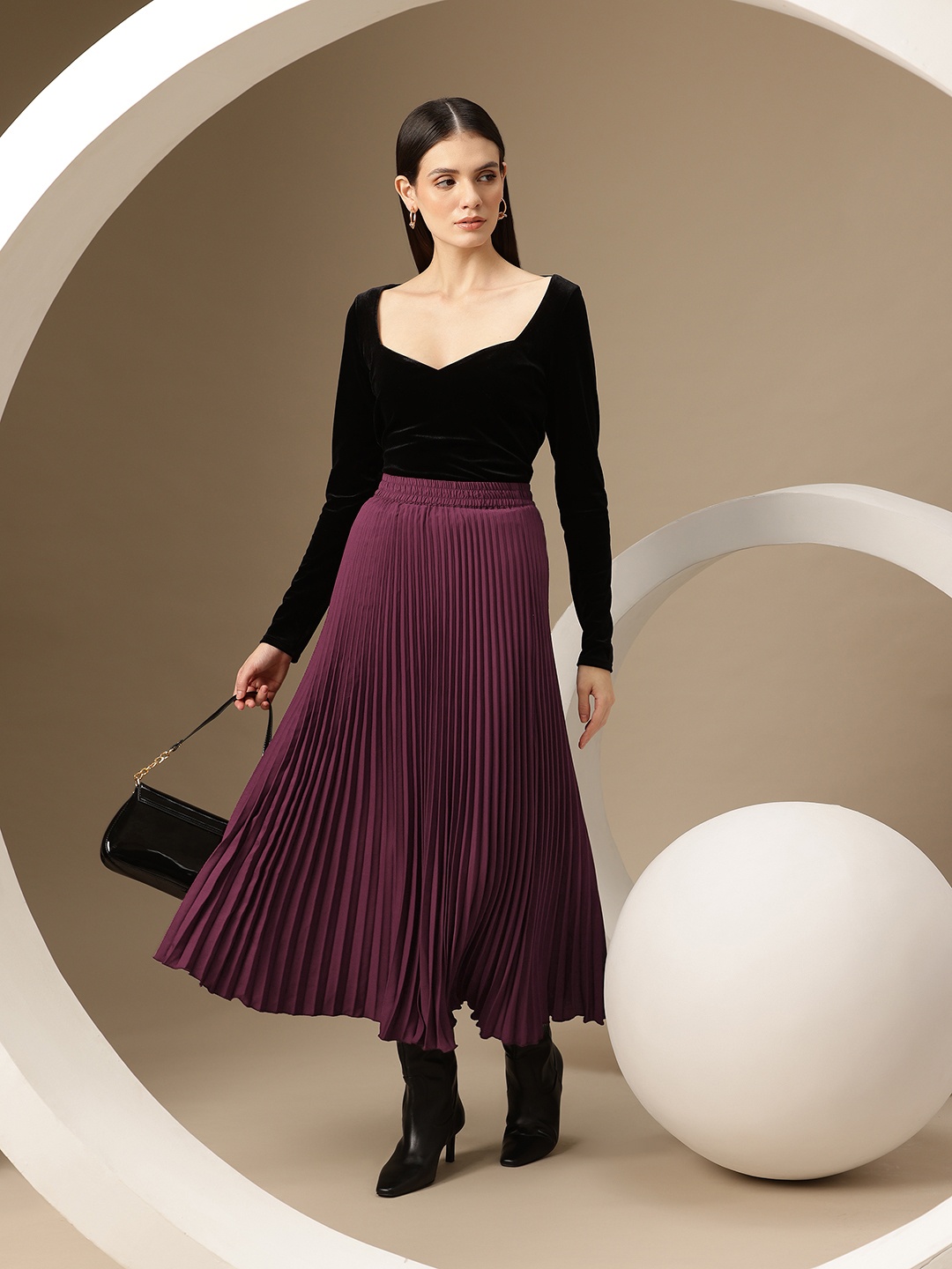 

Chemistry Accordion Pleated Flared Midi Skirt, Burgundy