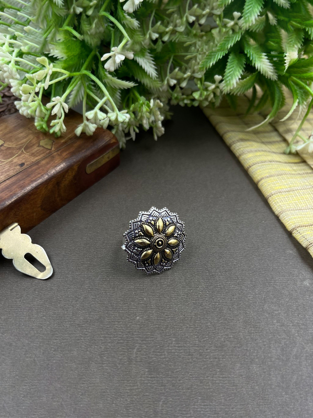 

NAMAN ARTS Silver-Plated Oxidised Adjustable Finger Ring