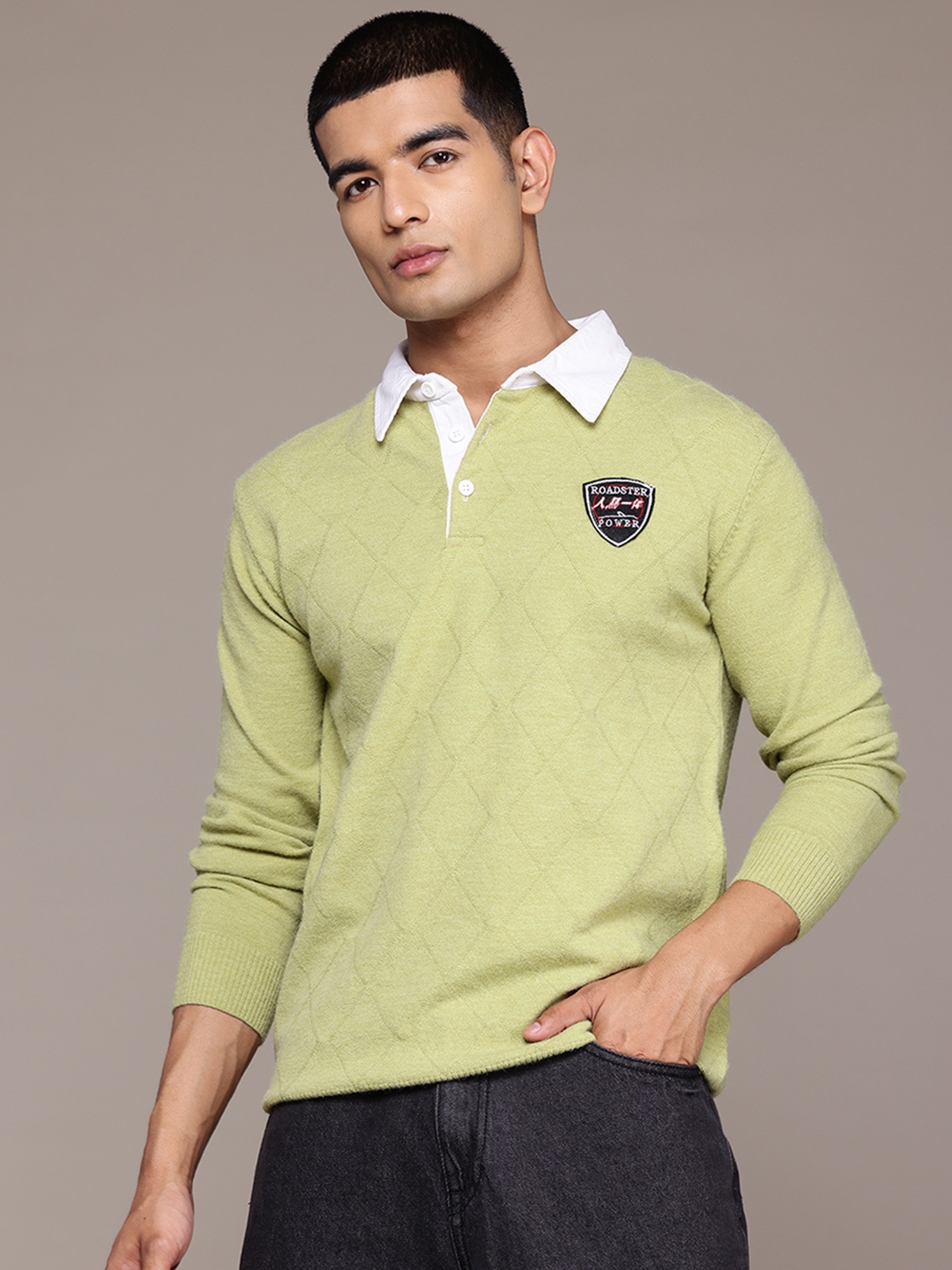 

The Roadster Lifestyle Co. Men Geometric Self Design Woollen Pullover, Lime green