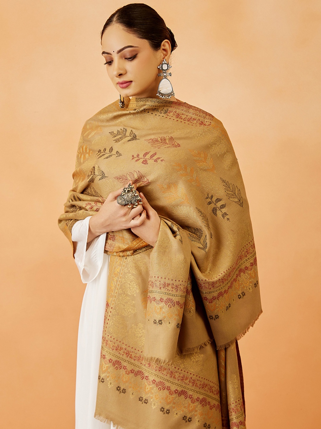 

Pashmoda Women Paisley Woven Design Shawl, Beige