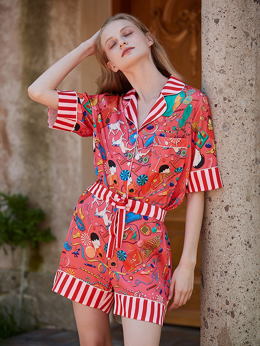

JC Collection Women Printed Lapel Collar Night suit, Red