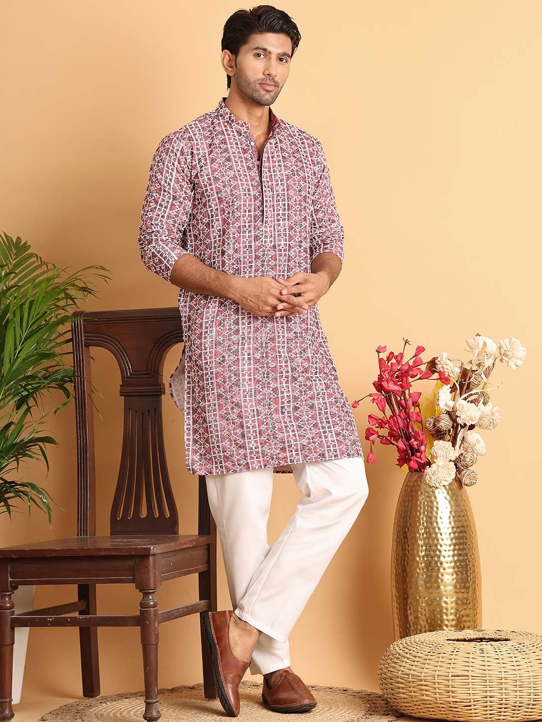 

Jompers Men Embroidered Regular Chikankari Kurta with Pyjamas, Maroon
