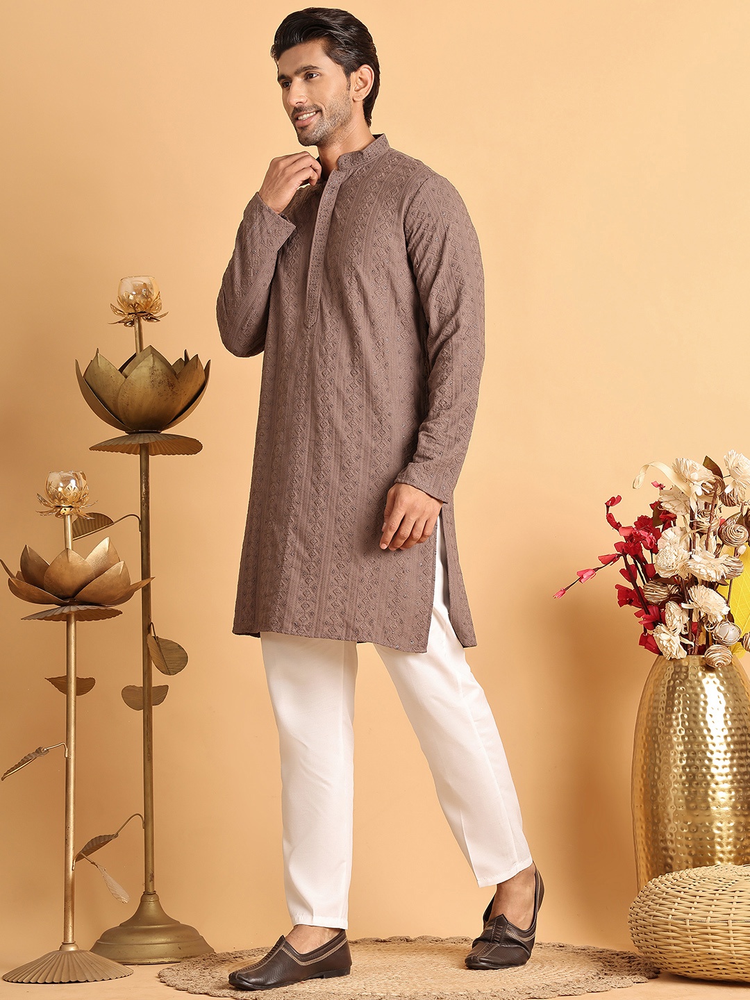 

Jompers Men Embroidered Regular Sequinned Kurta with Pyjamas, Coffee brown