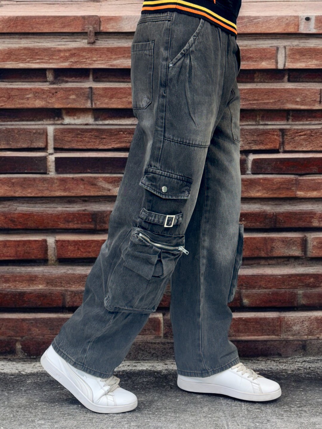

BOTABOCHI Men Cotton Straight Fit Highly Distressed Heavy Fade Jeans, Black
