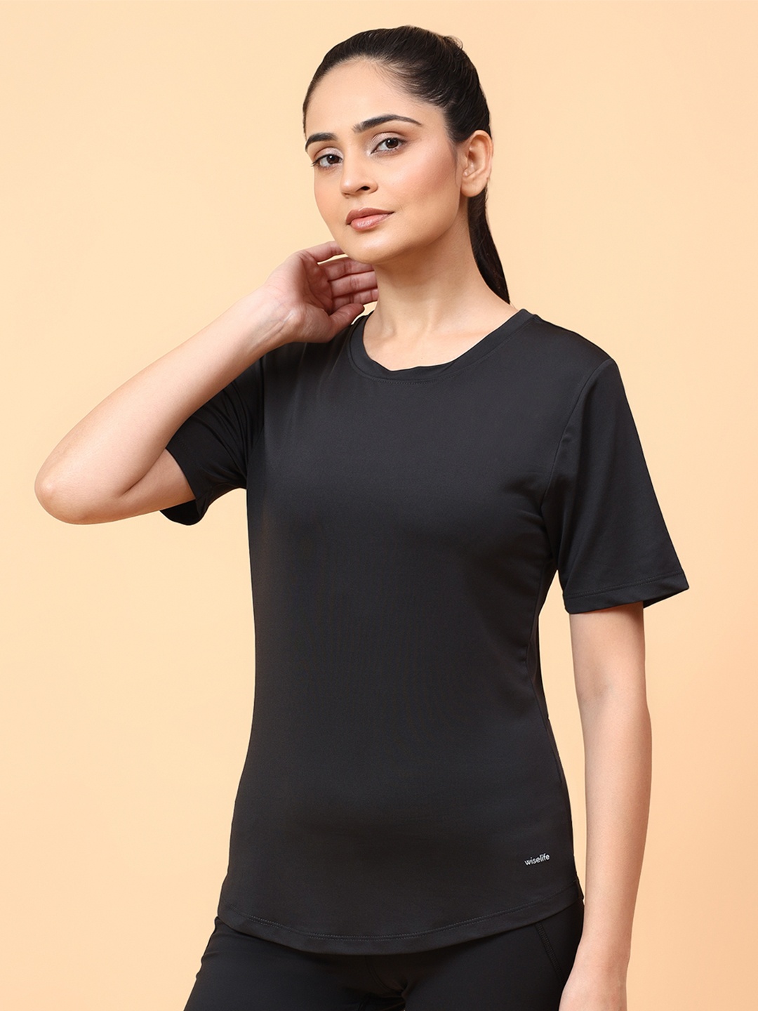 

WiseLife Women Short Sleeves Woven Top, Black