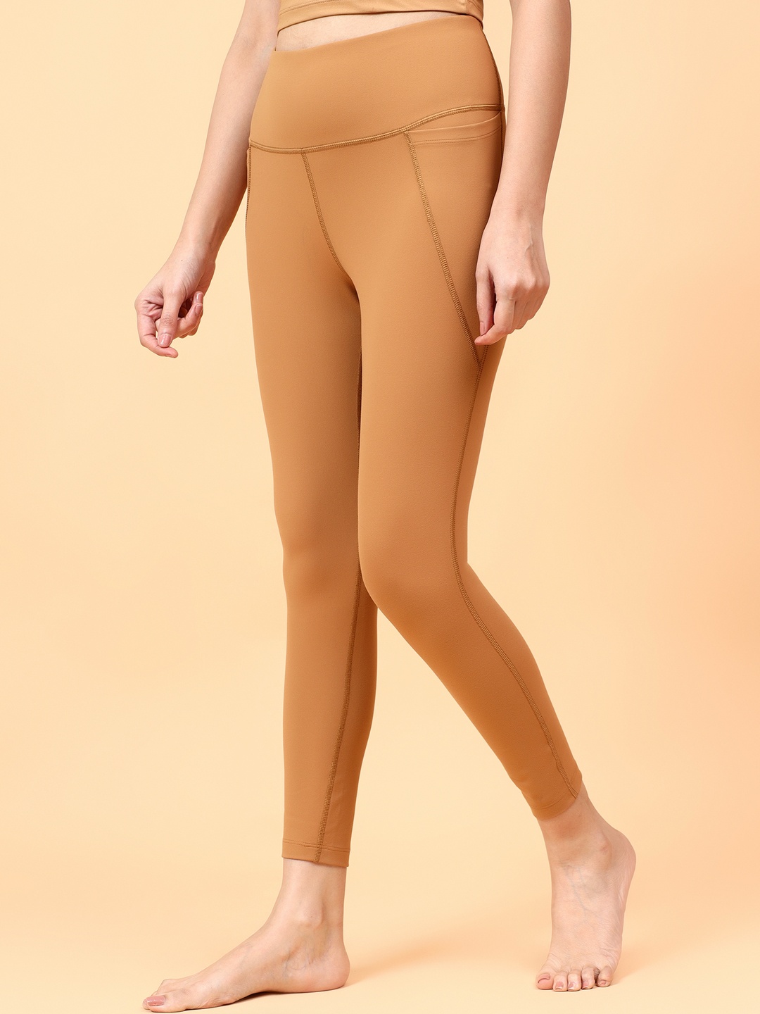 

WiseLife Women Ankle-Length Yoga Tights, Brown