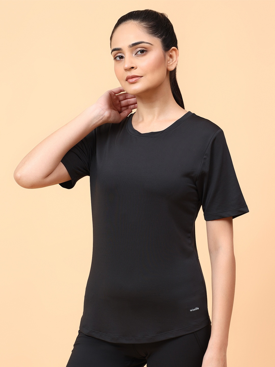 

WiseLife Women Round Neck Short Sleeves Top, Black