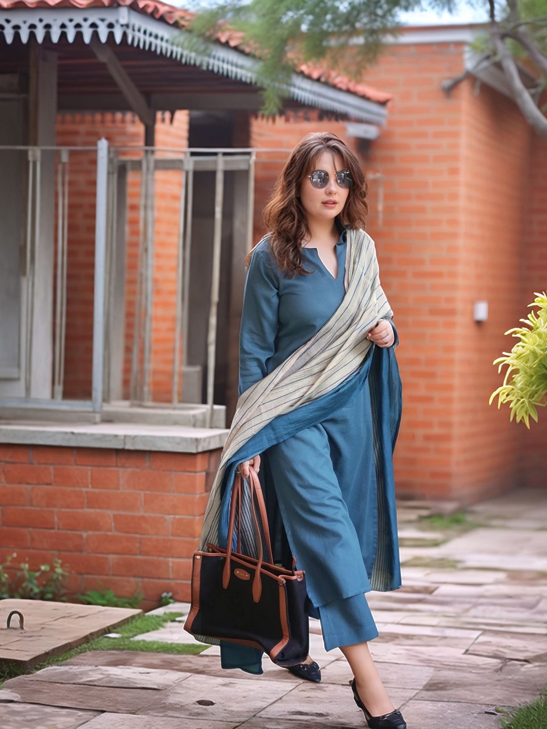 

KALINI Women Regular Kurta with Trousers & With Dupatta, Blue
