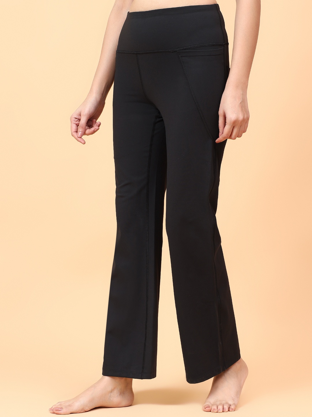 

WiseLife Women Ankle Length Yoga Tights, Black