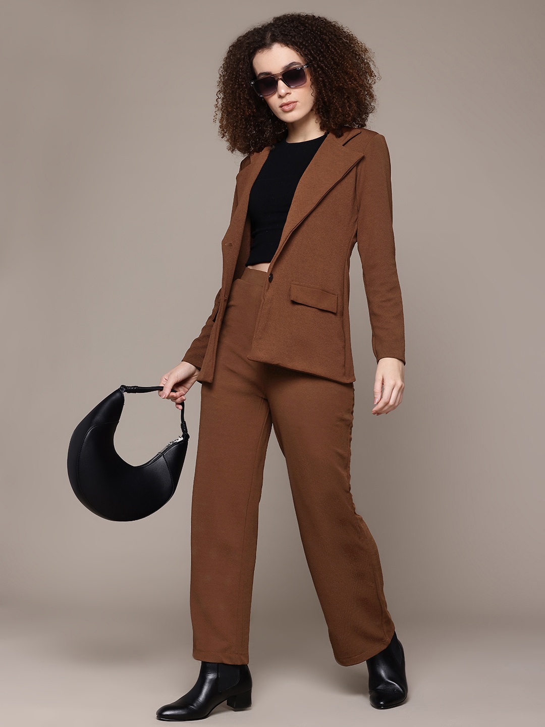 

The Roadster Lifestyle Co. Single-Breasted Blazer With Trousers, Coffee brown