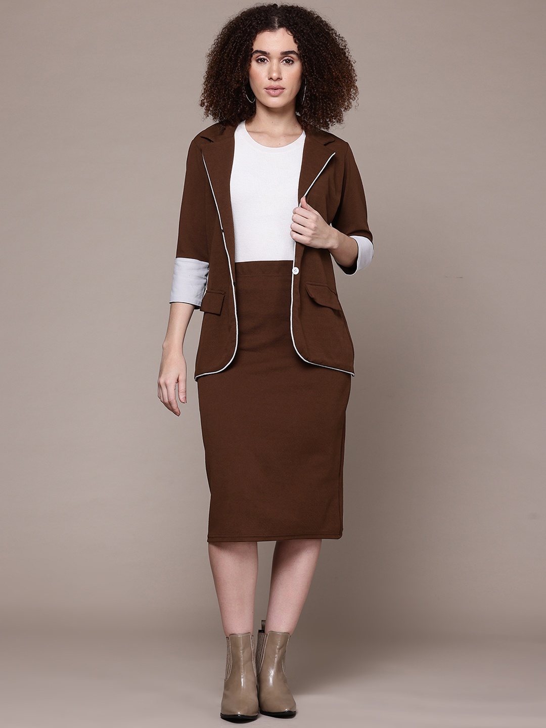 

The Roadster Lifestyle Co. Solid Blazer & Skirt, Coffee brown