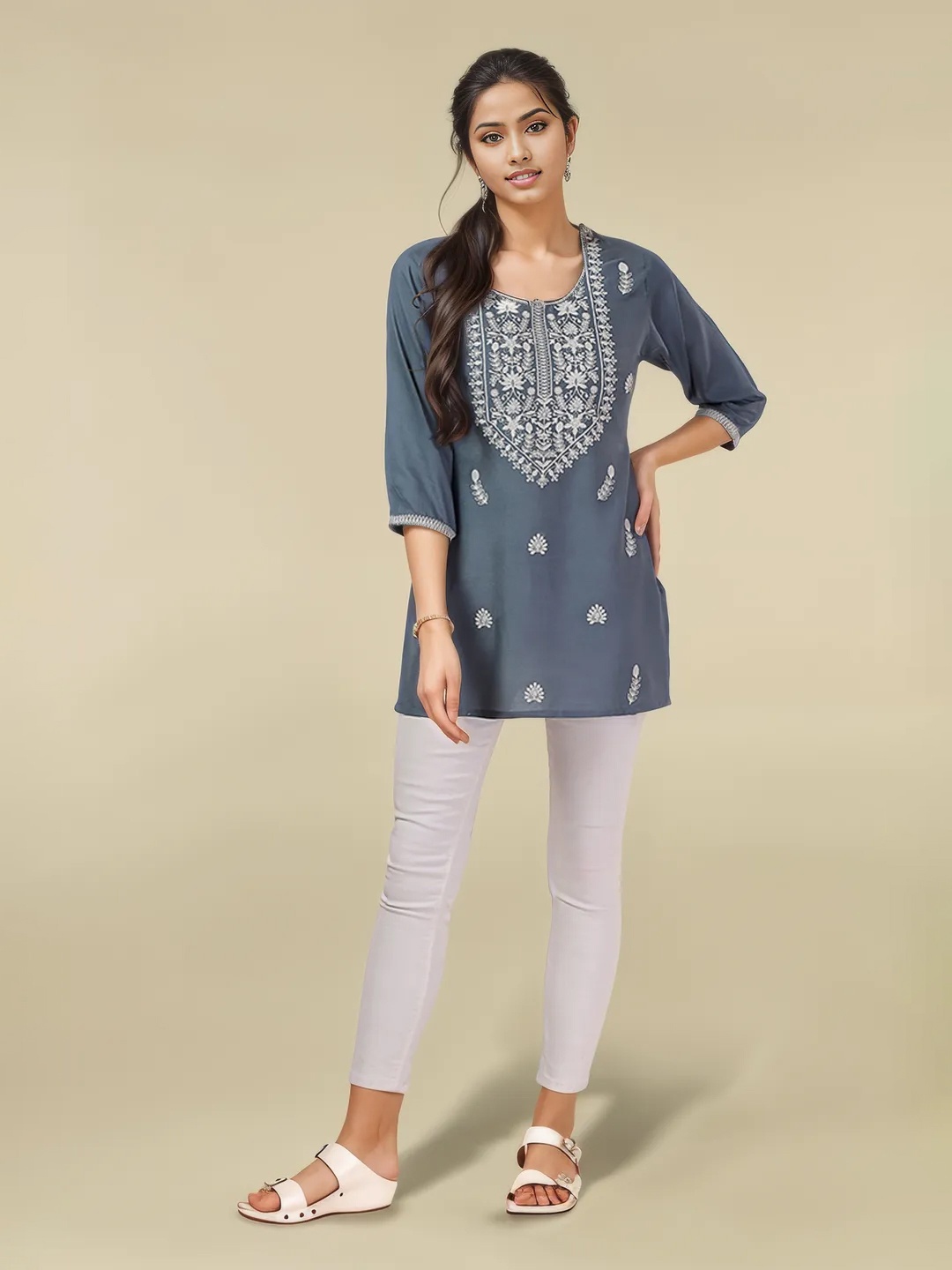 

KALINI Women Floral Embroidered Round Neck Chikankari Kurti, Grey