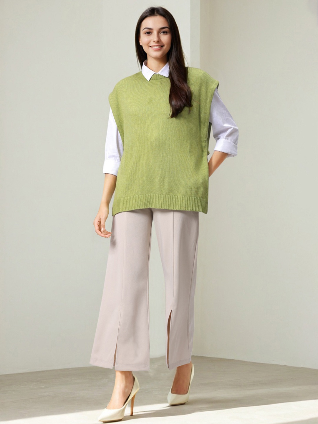 

Freehand by The Indian Garage Co Women Round Neck Sleeveless Pullover, Green