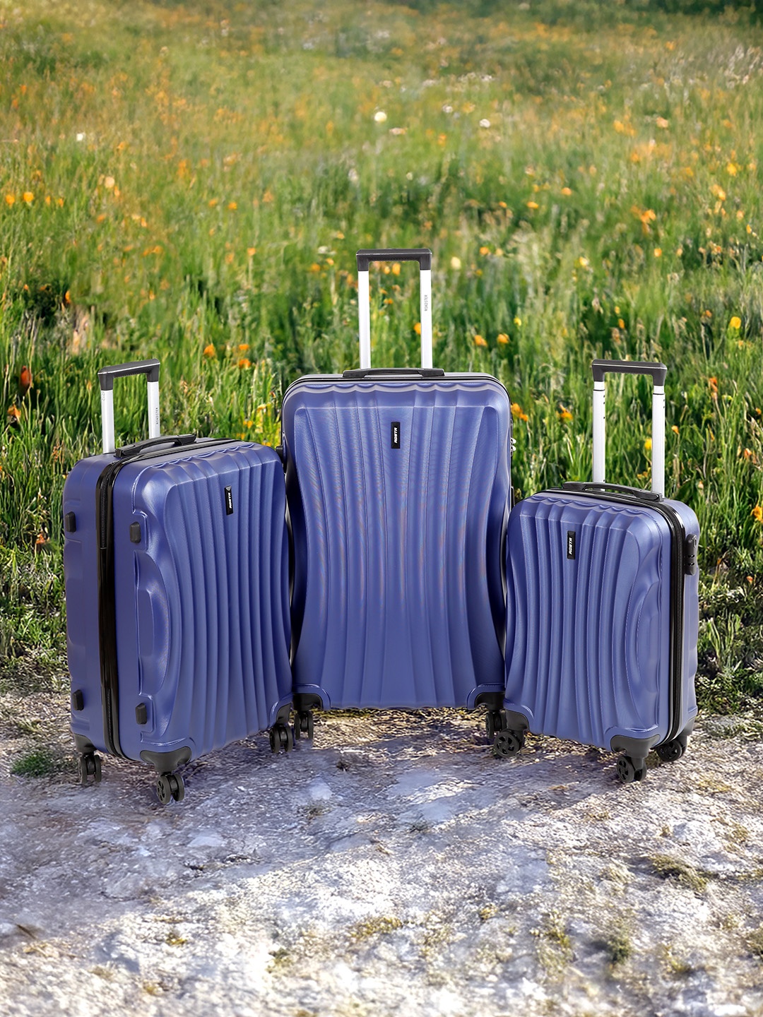 

Roadster Set of 3 Hard-Sided Trolley Suitcase In Cabin, Medium & Large, Blue