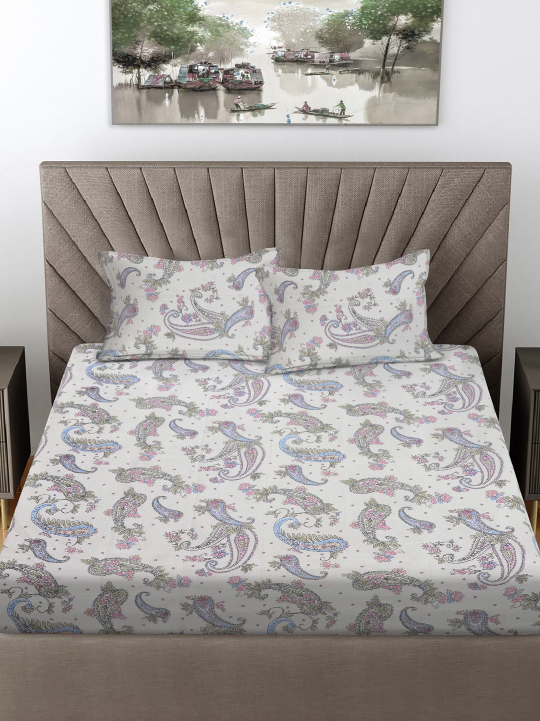 

FABINALIV White & Grey Ethnic Motifs Printed 300 TC King Bedsheet Set-2.50 m X 2.25 m