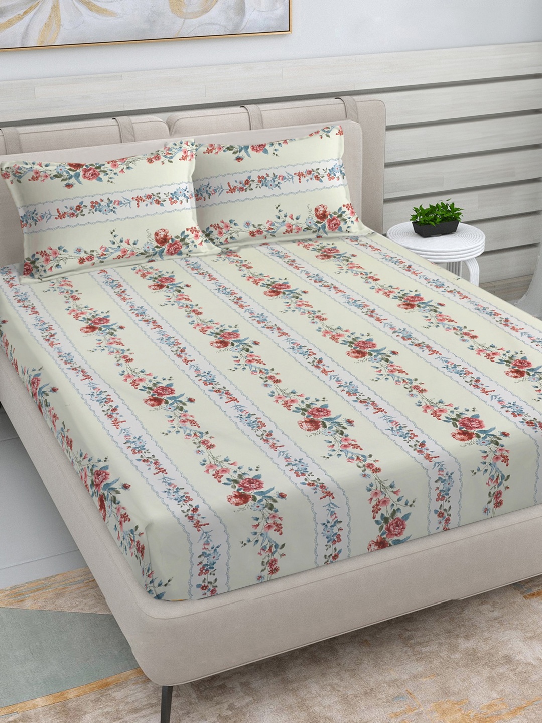 

FABINALIV Cream-Coloured Floral Printed 300 TC King Bedsheet Set-2.50 m X 2.25 m