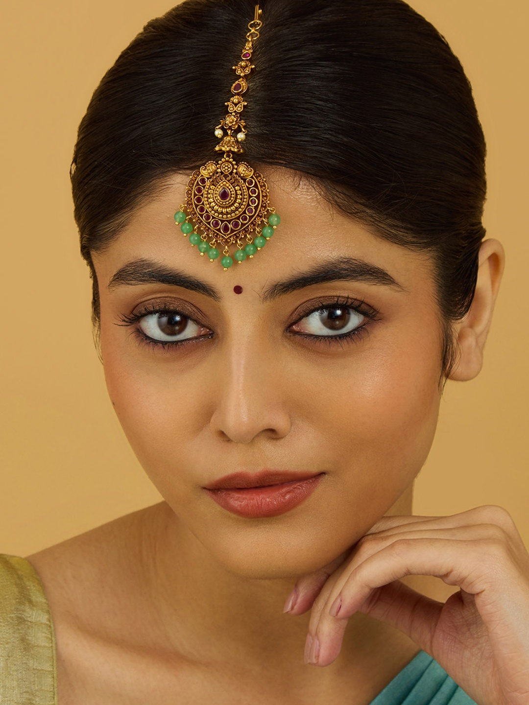 

Kushal's Fashion Jewellery Gold-Plated Stone Studded and Beaded Maang Tikka