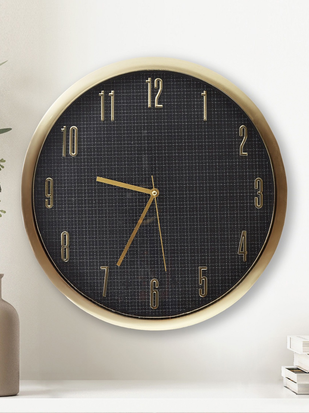 

Home Centre Black & Gold-Toned Traditional Wall Clock