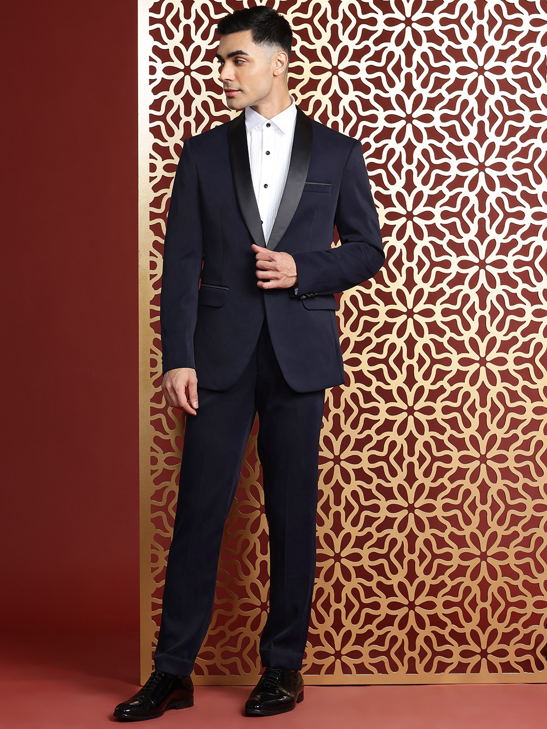 

MANQ Men Slim Fit Tuxedo Suit, Navy blue