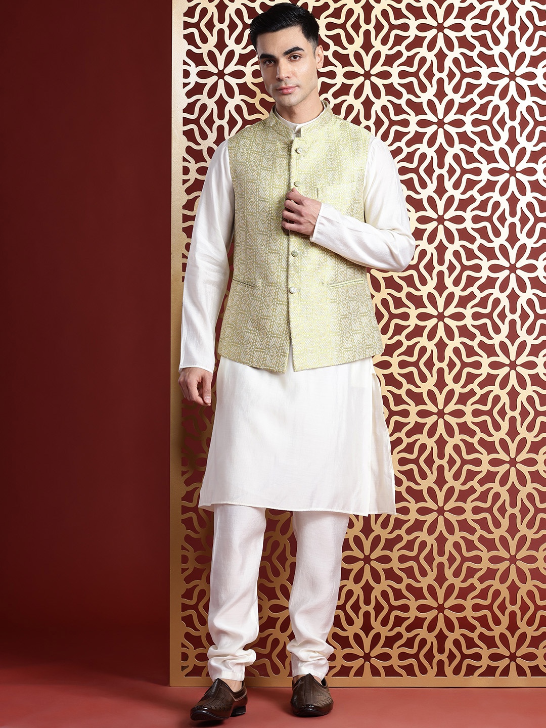 

MANQ Solid Kurta & Churidar With Woven Design Nehru Jacket, Green