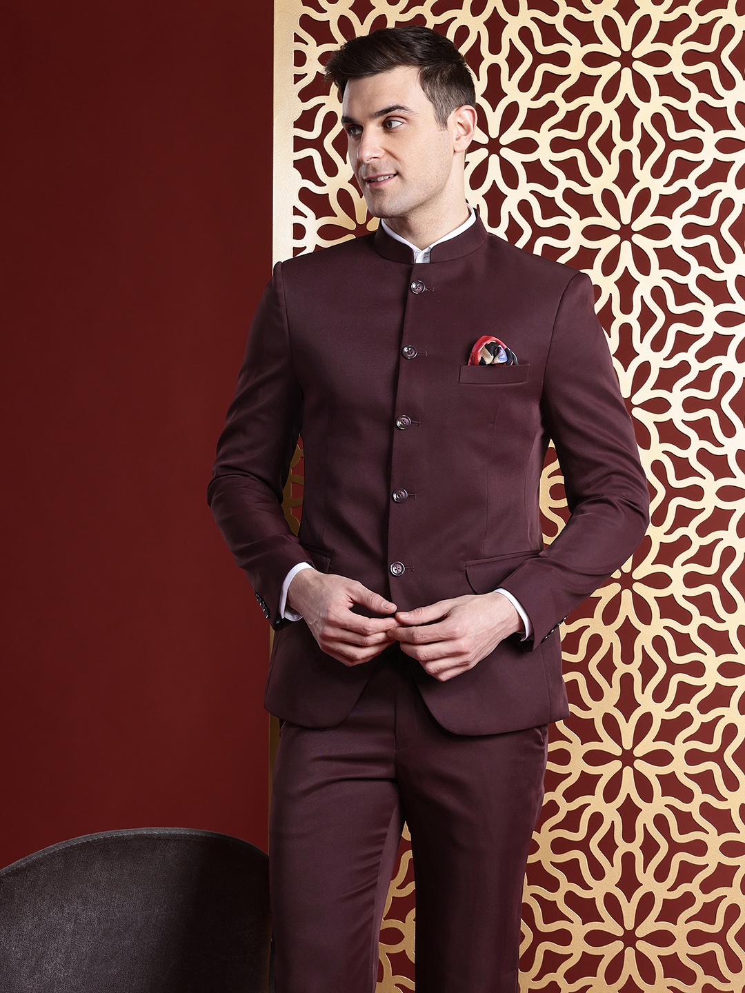 

MANQ Men Slim Fit Bandhgala Suit, Burgundy