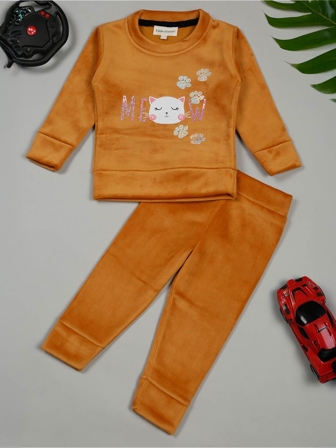 

LITTLE GINNIE Girls Printed Long Sleeves Sweatshirt with Trousers, Brown